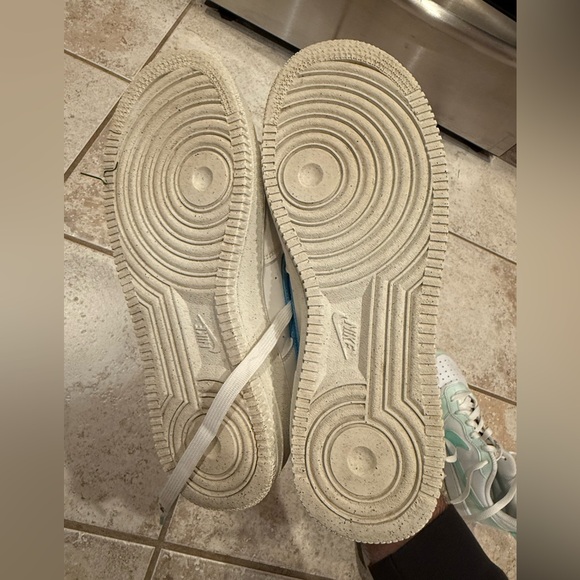 Nike Air Force 1 Low - Size 6.5Y
82 Double Swoosh White Medium Blue (GS) - Picture 5 of 6